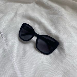 Marc Jacobs Rounded Cateye Sunglasses
